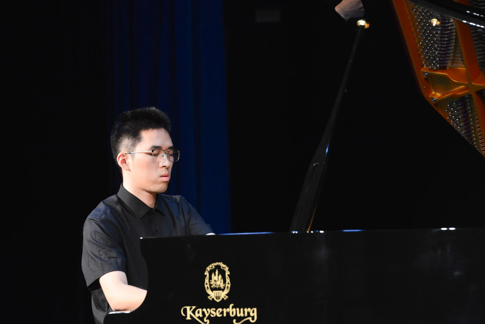 Piano 6